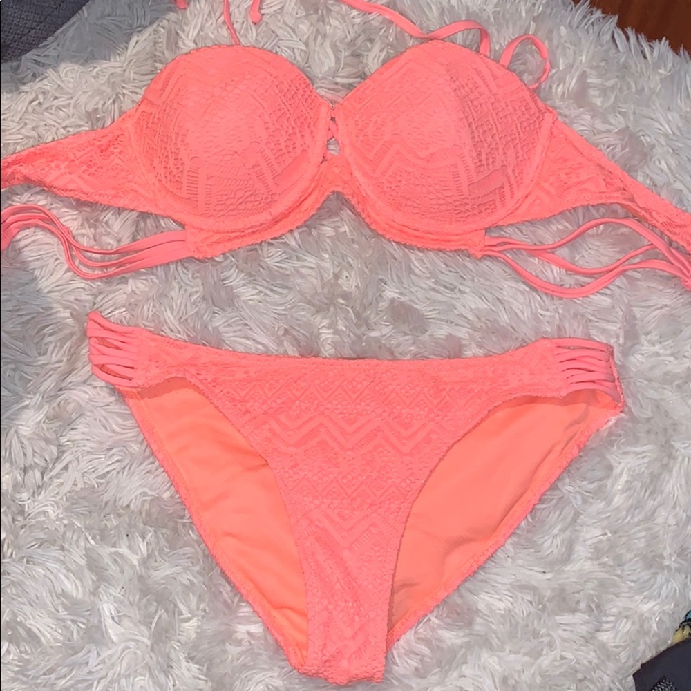 Bright Peach bikini set XL ( NEVER WORN )
